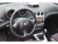 tweedehands Alfa Romeo 156 Sportwagon 1.8 T.Spark Distinctive | Zo mee | Lees tekst | Cruise Control | Radio CD | Elektrische ramen |