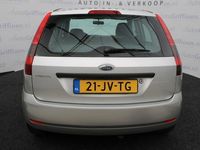 tweedehands Ford Fiesta 1.4-16V First Edition nette 5-deurs met airco