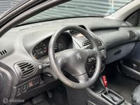 tweedehands Peugeot 206 1.4 XT Automaat | Airco | ELEK Pakket