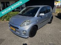 Occasion Daihatsu Sirion 87 PK (63 kW) 2005 Grijs Hatchback