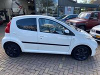 tweedehands Peugeot 107 1.0-12V Millesim 200