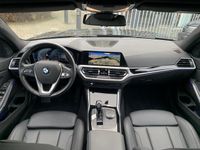 tweedehands BMW 320 3-SERIE i Executive Edition Sport leer. trekhaak, live dasboard ,