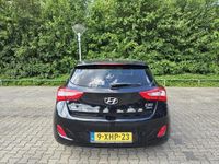 tweedehands Hyundai i30 1.6 GDI Go! Trekhaak/Navigatie/Parkeersensoren/Achteruitrij camera