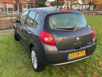 tweedehands Renault Clio 1.4-16V Team Spirit