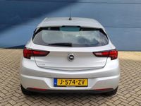 tweedehands Opel Astra 1.2 Turbo Edition | Navigatie | Climate Control | Camera | Parkeersensoren V+A | All Season Banden | Apple Carplay | AGR Stoelen |