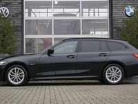 tweedehands BMW 320e 3-SERIE TOURINGM SPORT - PANO.DAK - LIVE PRO.