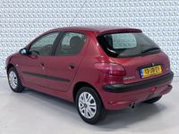 tweedehands Peugeot 206 1.4 XT 5drs AUTOMAAT / 158000km (2002)