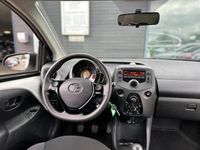 tweedehands Toyota Aygo 1.0 VVT-i x-fun/1 STE EIG/5-DRS/AIRCO/NL-AUTO NAP!