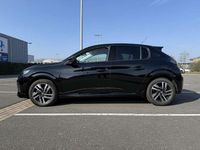 Occasion Peugeot 208 Allure 101 PK (74 kW) 2022 Zwart Hatchback