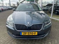 tweedehands Skoda Superb Combi 1.4 TSI ACT Styl Bns, Leder, Nav, Carplay, Winterset