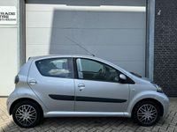 tweedehands Toyota Aygo 1.0-12V Comfort [AUT|Elek. pakket|Volledig onderhouden]