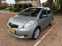 Occasion Toyota Yaris Cool 87 PK (63 kW) 2009 Zilver Hatchback