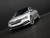 Occasion Skoda Superb LAURIN & KLEMENT 218 PK (160 kW) 2026 Grijs Hatchback