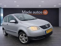 Occasion VW Fox Trendline 54 PK (39 kW) 2006 Grijs Hatchback