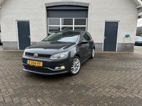 tweedehands VW Polo 1.0 Lounge - Clima - cruise control - parkeer sensoren