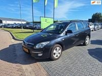 Occasion Hyundai i30 Dynamiq 127 PK (93 kW) 2010 Zwart, metallic lak Stationwagen