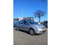 Occasion Ford Fiesta Ghia 101 PK (74 kW) 2004 Grijs Hatchback