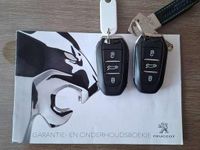 Occasion Peugeot 3008 131 PK (96 kW) 2020 Grijs MPV