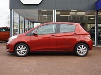 Occasion Toyota Yaris Comfort 99 PK (72 kW) 2014 Rood (metallic) Hatchback