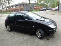 tweedehands Peugeot 206 1.4 XT MET JAAR APK