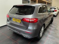 Occasion Mercedes B180 Premium Plus 136 PK (100 kW) 2019 Grijs MPV