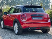 Occasion Mini Cooper Chili 136 PK (100 kW) 2019 Rood Hatchback