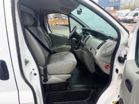 Occasion Opel Vivaro 101 PK (74 kW) 2007 Wit MPV