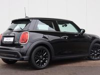 tweedehands Mini Cooper 3-deurs Aut. Essential / Airco / Navi / Cruise / L