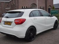 tweedehands Mercedes A180 Ambition Panorama Xenon 19 Inch Velgen