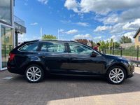 tweedehands Skoda Octavia Combi 1.6 TDI Greentech Elegance Businessline navigatie clima cruise controle lm-velgen elektrische pakket parkeerse