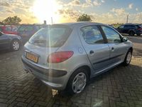 tweedehands Peugeot 206 1.4 Gentry 5DRS/AIRCO/CV/ELEKPACK