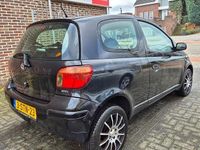Occasion Toyota Yaris Terra 65 PK (47 kW) 2005 Zwart Hatchback