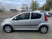 Occasion Peugeot 107 68 PK (50 kW) 2011 Grijs Hatchback