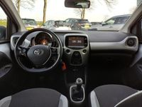 tweedehands Toyota Aygo 1.0 VVT-i x-play | Afneembare trekhaak | Airco | C