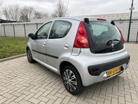 Occasion Peugeot 107 68 PK (50 kW) 2009 Grijs Hatchback