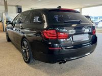 tweedehands BMW 520 5-SERIE Touring i High Executive PDC, Camera, Leder, Elec trekhaak, Pano, 19"inch!