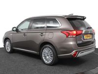 Occasion Mitsubishi Outlander P-HEV Intense 68 PK (50 kW) 2020 Bruin SUV