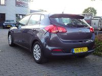 Occasion Kia Ceed 101 PK (74 kW) 2015 Grijs Hatchback