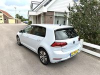 tweedehands VW e-Golf CARPLAY ACHTERUITRIJ CAMERA ¤2000 SUBSIDIE PRIVACY GLAS DEALER ONDERHOUDEN NETTE AUTO!!