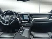 tweedehands Volvo XC60 T6 Aut. R-Design Navigatie Parkeercamera Panoramadak 340pk