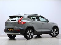 tweedehands Volvo XC40 2.0 B3 Essential Mild Hybrid / Vapour Grey metallic / 17" velgen / Google Maps navigatie