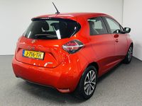 tweedehands Renault Zoe R135 Intens 52 kWh (ex Accu) Automaat airco camera parkeersensoren apple carplay android auto climate controle zeer mooie auto €2000 subsidie mogelijk