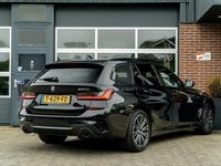 tweedehands BMW 330e 330High Executive | Panorama | H/K | Memory | 36