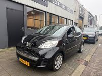 Occasion Peugeot 107 68 PK (50 kW) 2010 Zwart (metallic) Hatchback