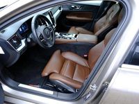 Occasion Volvo V60 R-Design 304 PK (223 kW) 2020 Grijs Stationwagen