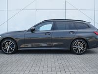 tweedehands BMW M340 3-SERIE Touring i xDrive High Executive Automaat / Panoramadak / Trekhaak / Laserlight / Harman Kardon / Head-Up / Parking Assistant / Live Cockpit Professional / Stoelverwarming