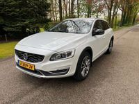 tweedehands Volvo V60 CC Cross Country 2.0 T5 FWD Summum Aut-8 Leder Navi