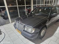 Occasion Mercedes E230 132 PK (97 kW) 1986 Zwart Sedan