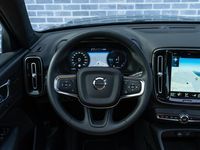 tweedehands Volvo XC40 T5 Recharge Inscription | Trekhaak | Stoel-/Stuurverwarming | 360 Camera | Park Assist | Adaptieve Cruise | Harman Kardon Audio | LED | Elek. Stoelen | Standkachel