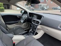 tweedehands Volvo V40 CC 1.6 D2 MOMENTUM AUTOMAAT / ADAP. CRUISE